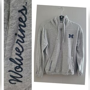 Rivalry‎ Threads 〽️ half zip hoodie "Wolverines" size small big house attire